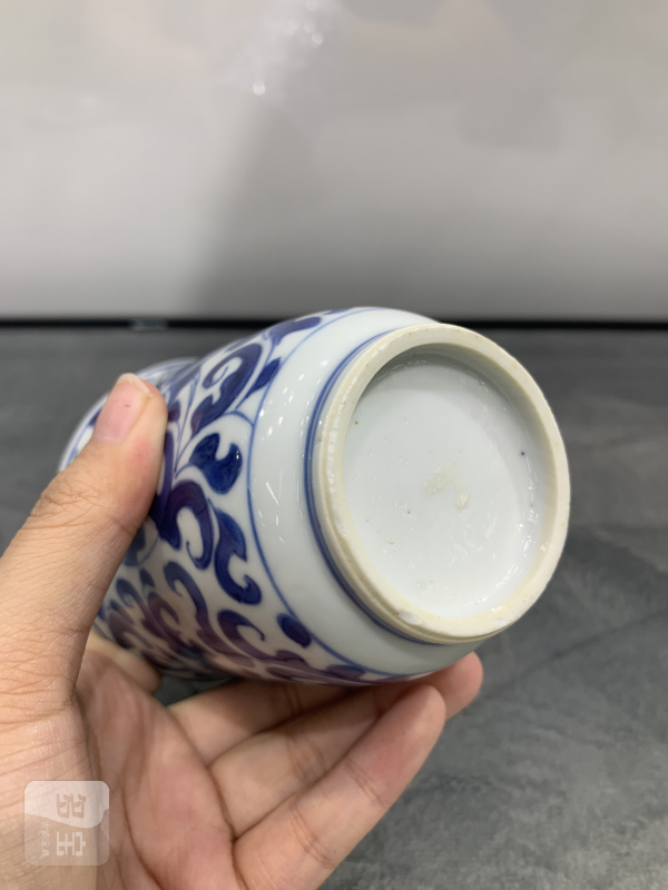 清康熙青花缠枝花卉纹铃铛盖杯 - 图8